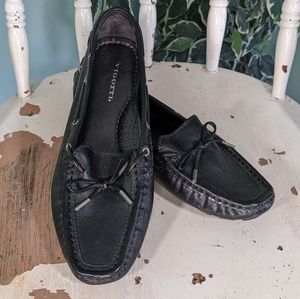 5/$18 Vigotti Leather Loafers Wide Fit